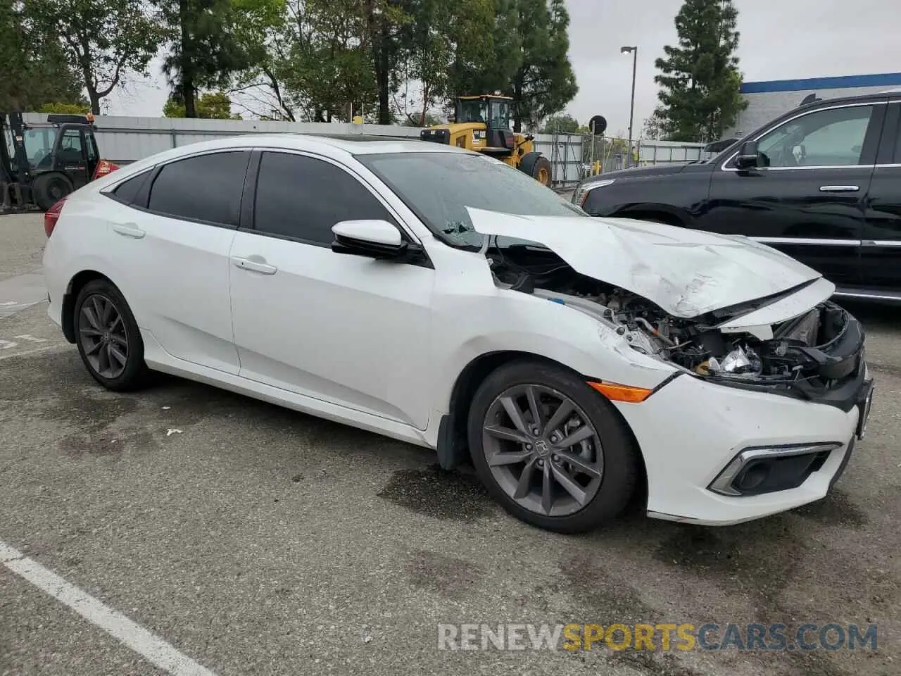 4 Photograph of a damaged car 19XFC1F31LE203564 HONDA CIVIC 2020