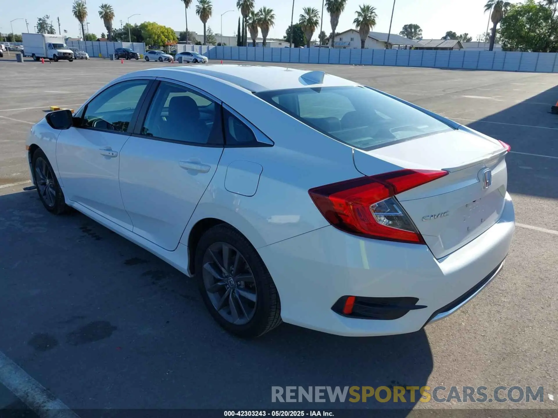 3 Photograph of a damaged car 19XFC1F31LE210482 HONDA CIVIC 2020
