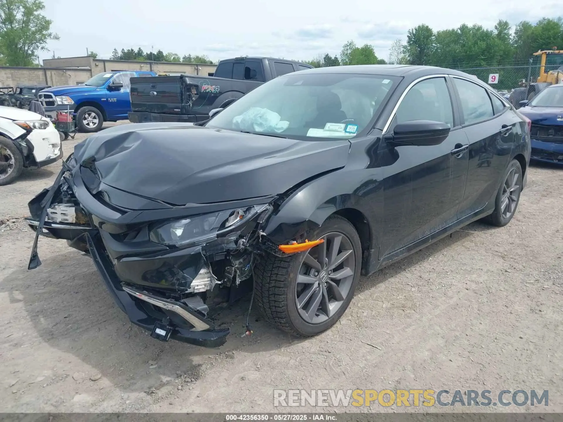 2 Photograph of a damaged car 19XFC1F31LE215911 HONDA CIVIC 2020