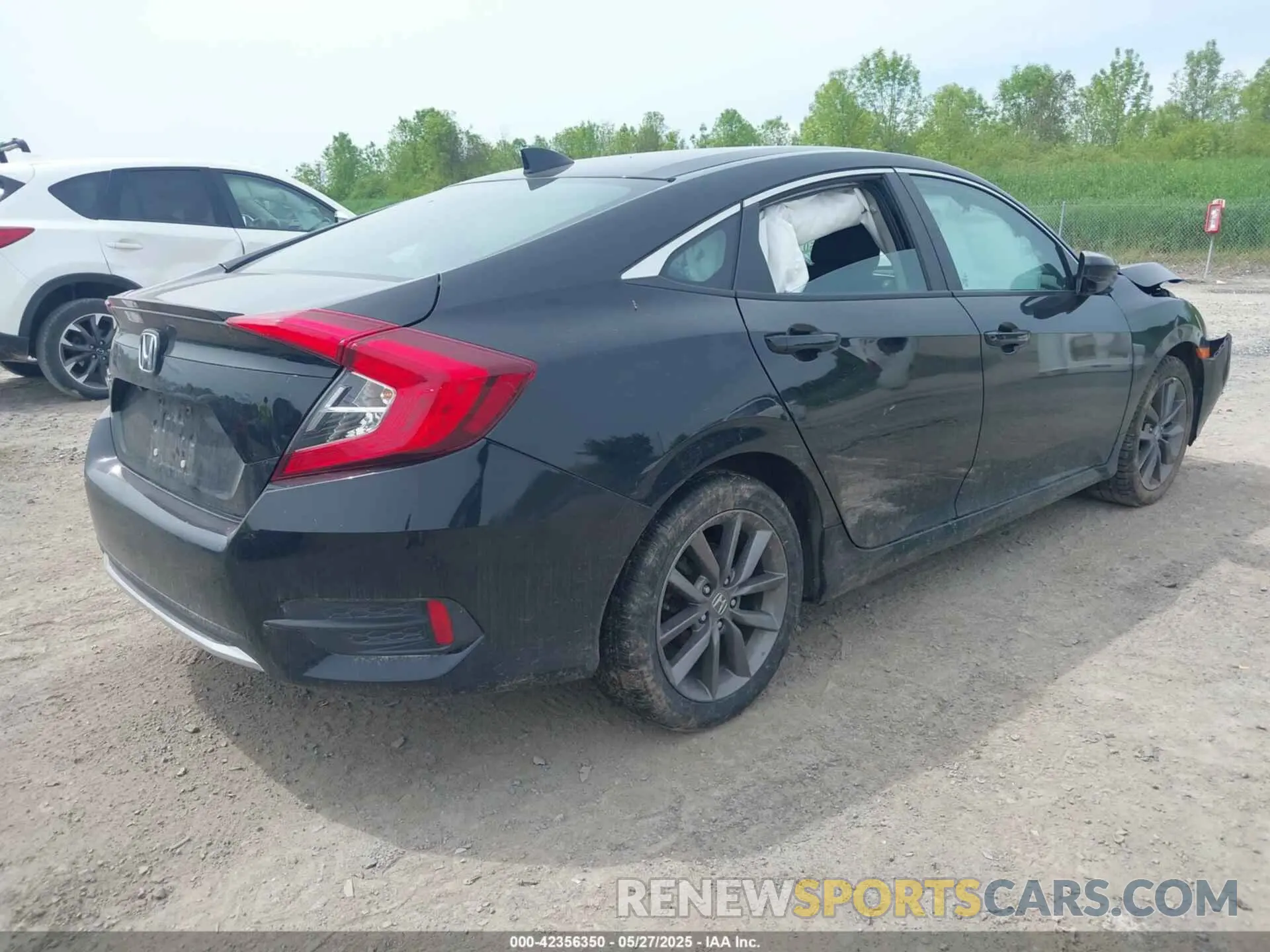 4 Photograph of a damaged car 19XFC1F31LE215911 HONDA CIVIC 2020