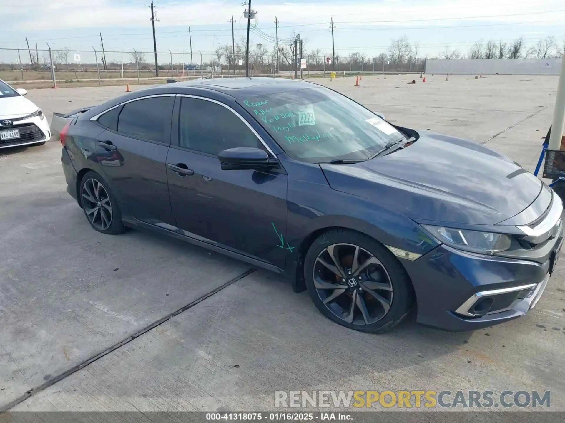 1 Photograph of a damaged car 19XFC1F32LE009853 HONDA CIVIC 2020