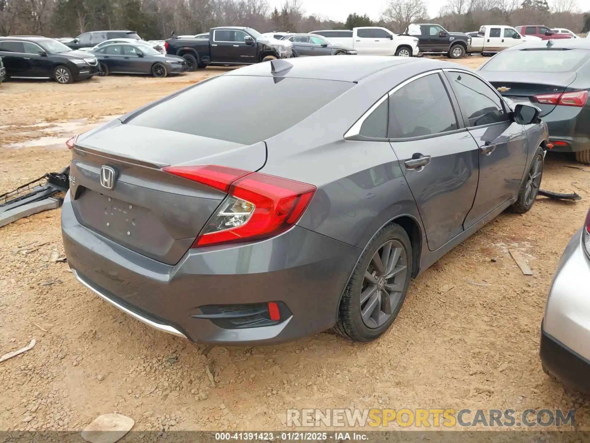 4 Photograph of a damaged car 19XFC1F32LE012414 HONDA CIVIC 2020