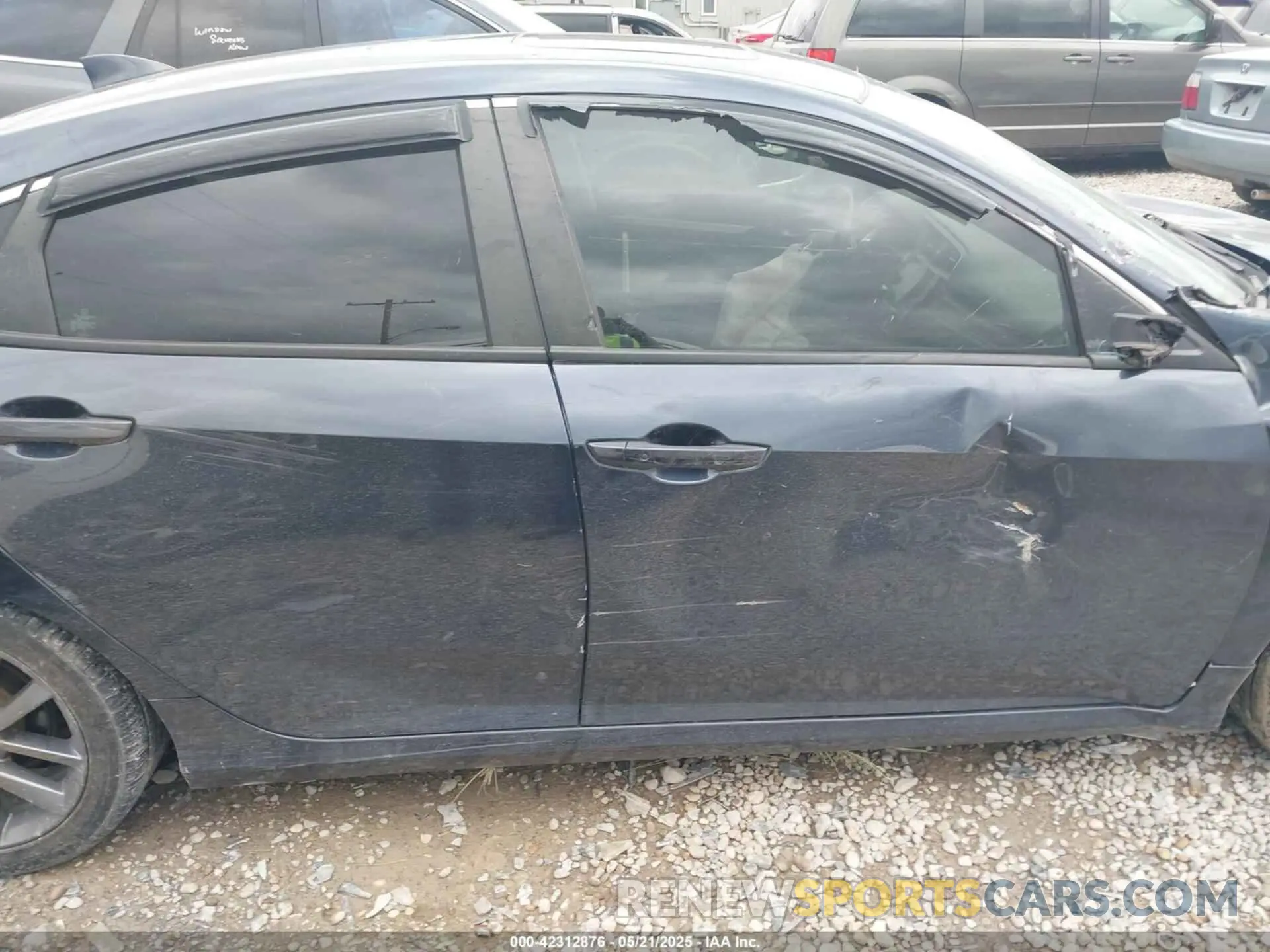 13 Photograph of a damaged car 19XFC1F32LE013448 HONDA CIVIC 2020