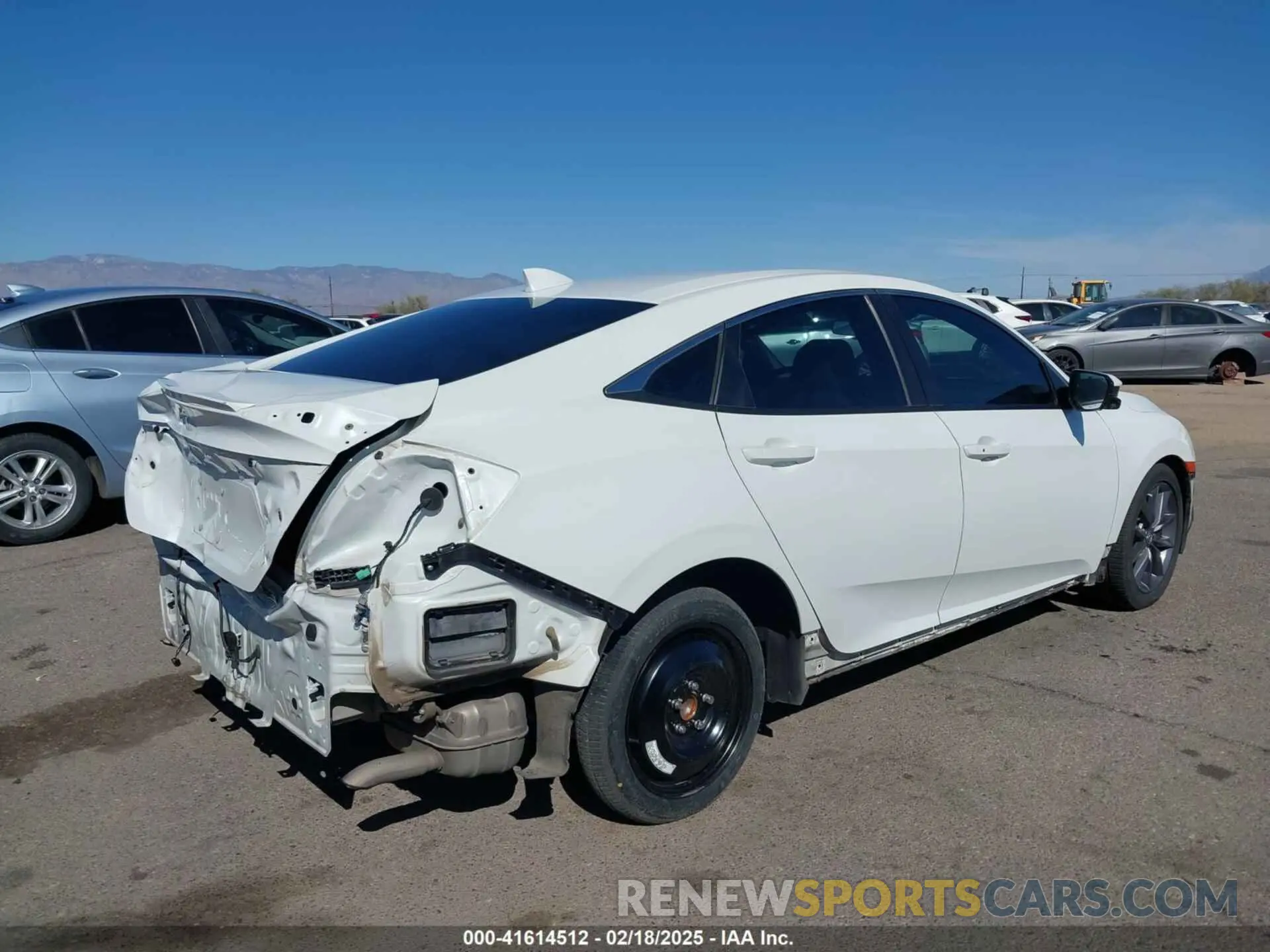 4 Photograph of a damaged car 19XFC1F32LE013823 HONDA CIVIC 2020