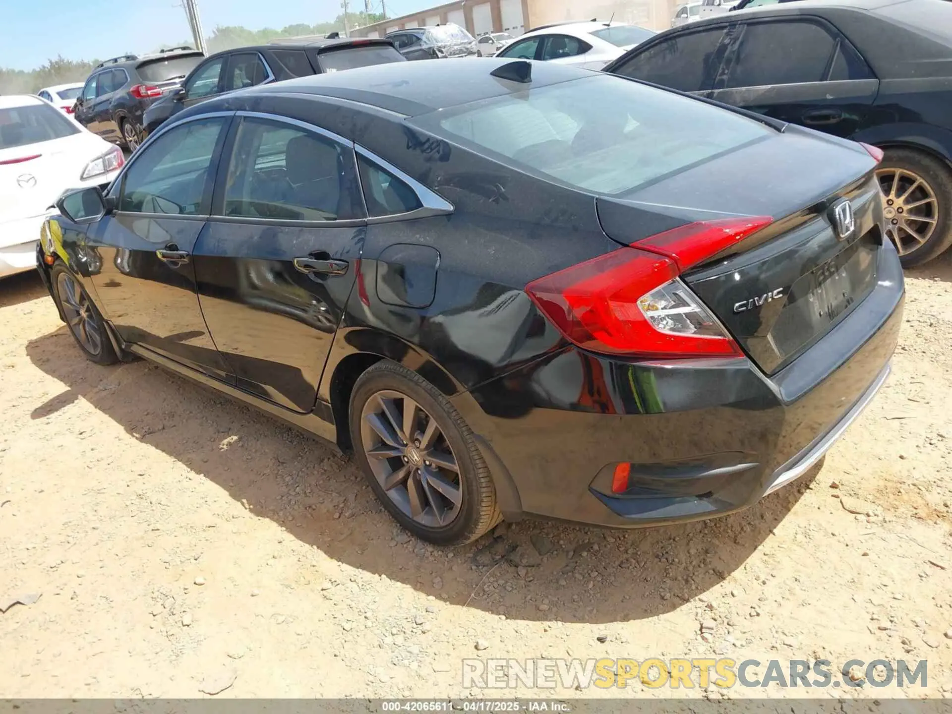 3 Photograph of a damaged car 19XFC1F32LE014759 HONDA CIVIC 2020