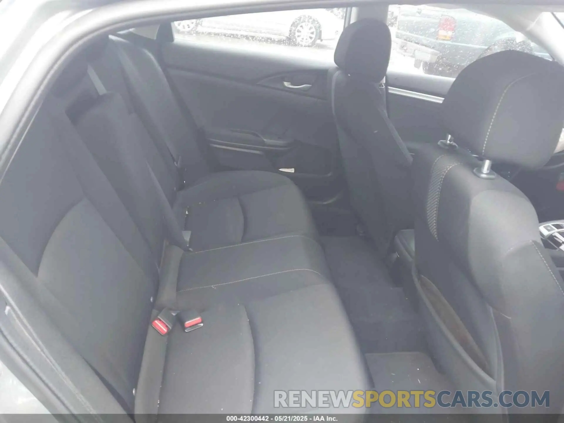 8 Photograph of a damaged car 19XFC1F32LE211009 HONDA CIVIC 2020