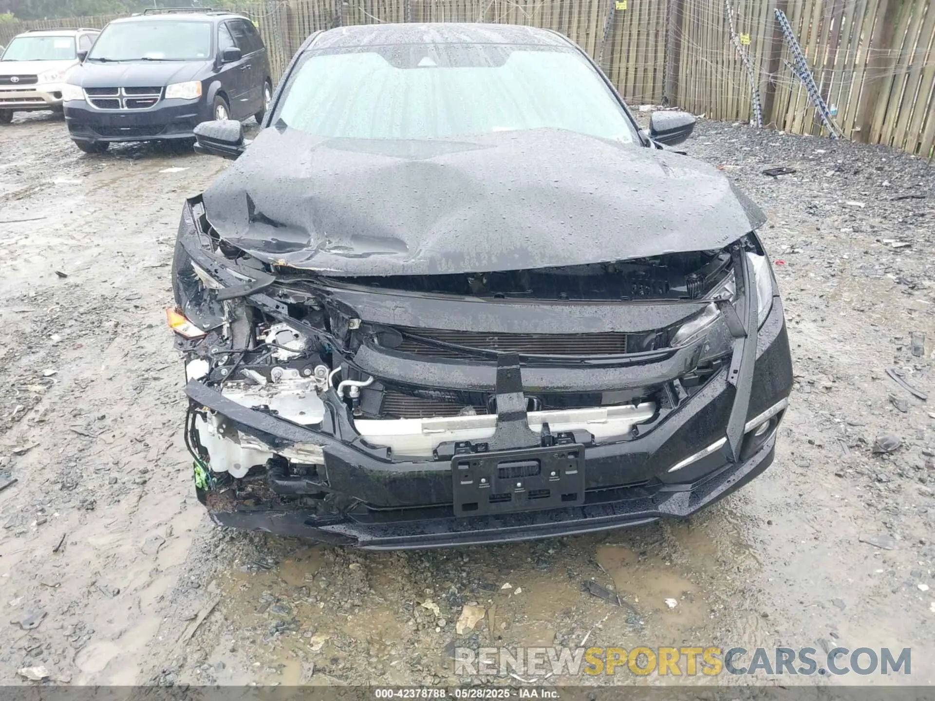 6 Photograph of a damaged car 19XFC1F33LE013524 HONDA CIVIC 2020