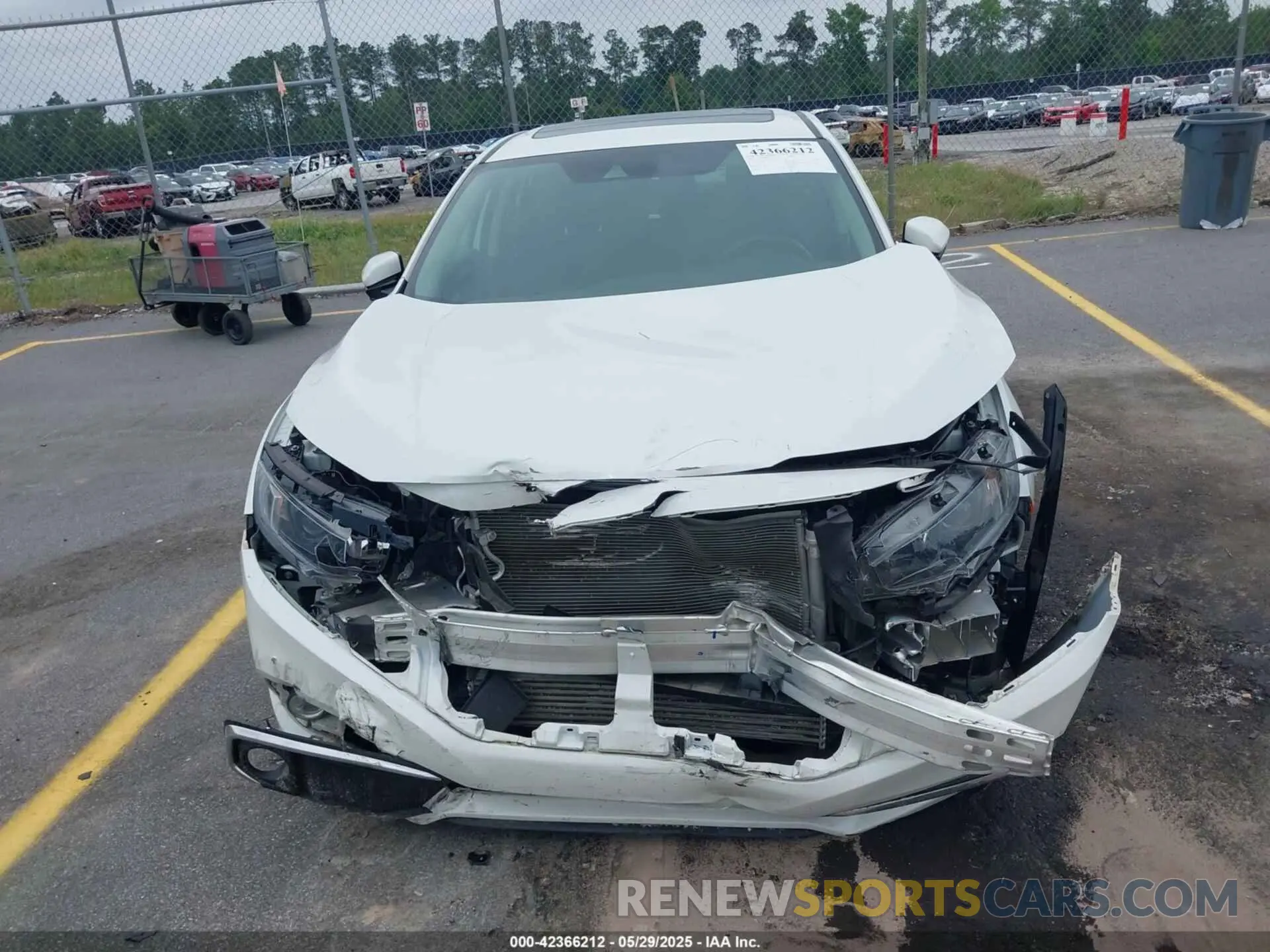 13 Photograph of a damaged car 19XFC1F33LE014933 HONDA CIVIC 2020
