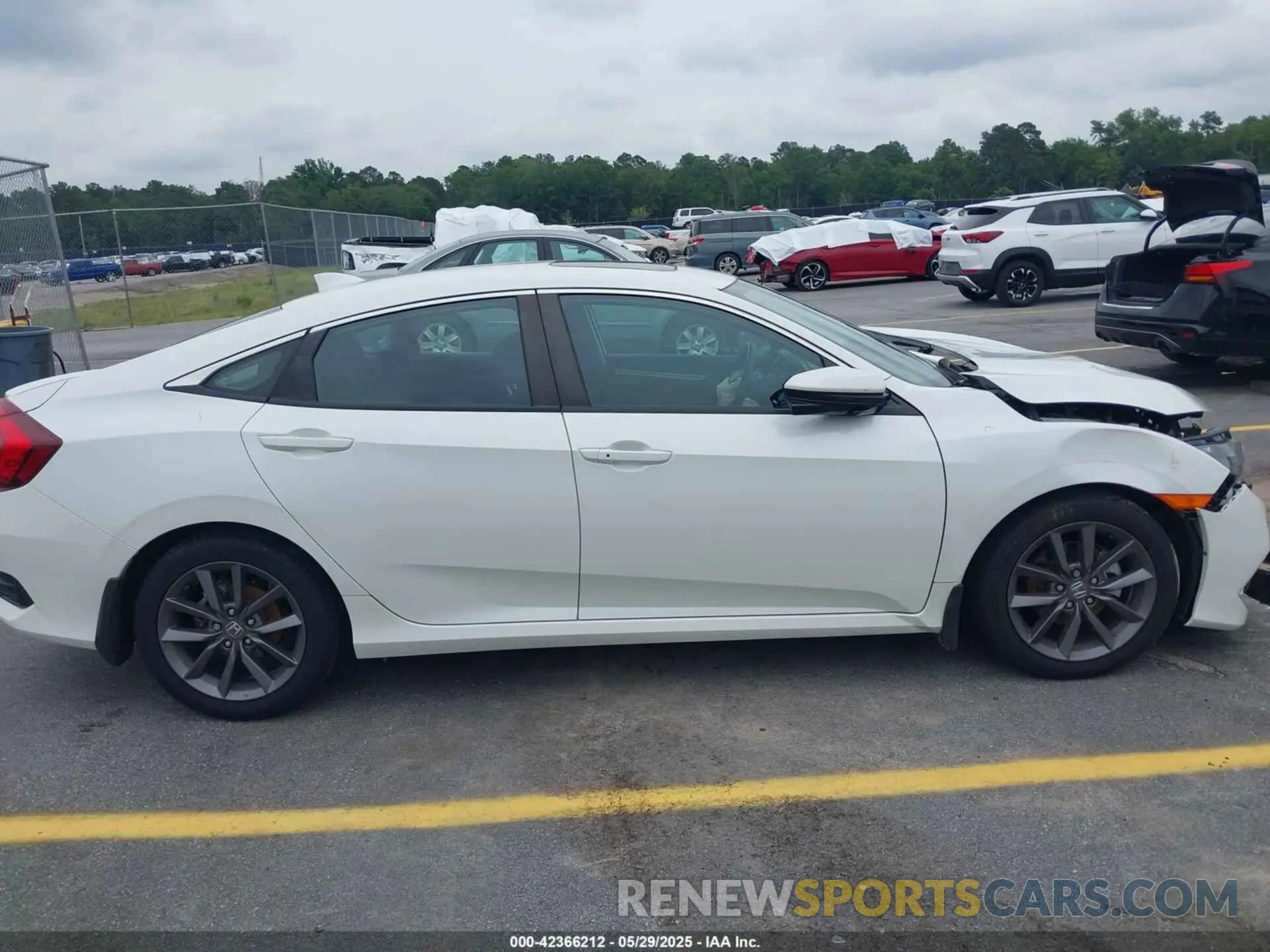 14 Photograph of a damaged car 19XFC1F33LE014933 HONDA CIVIC 2020