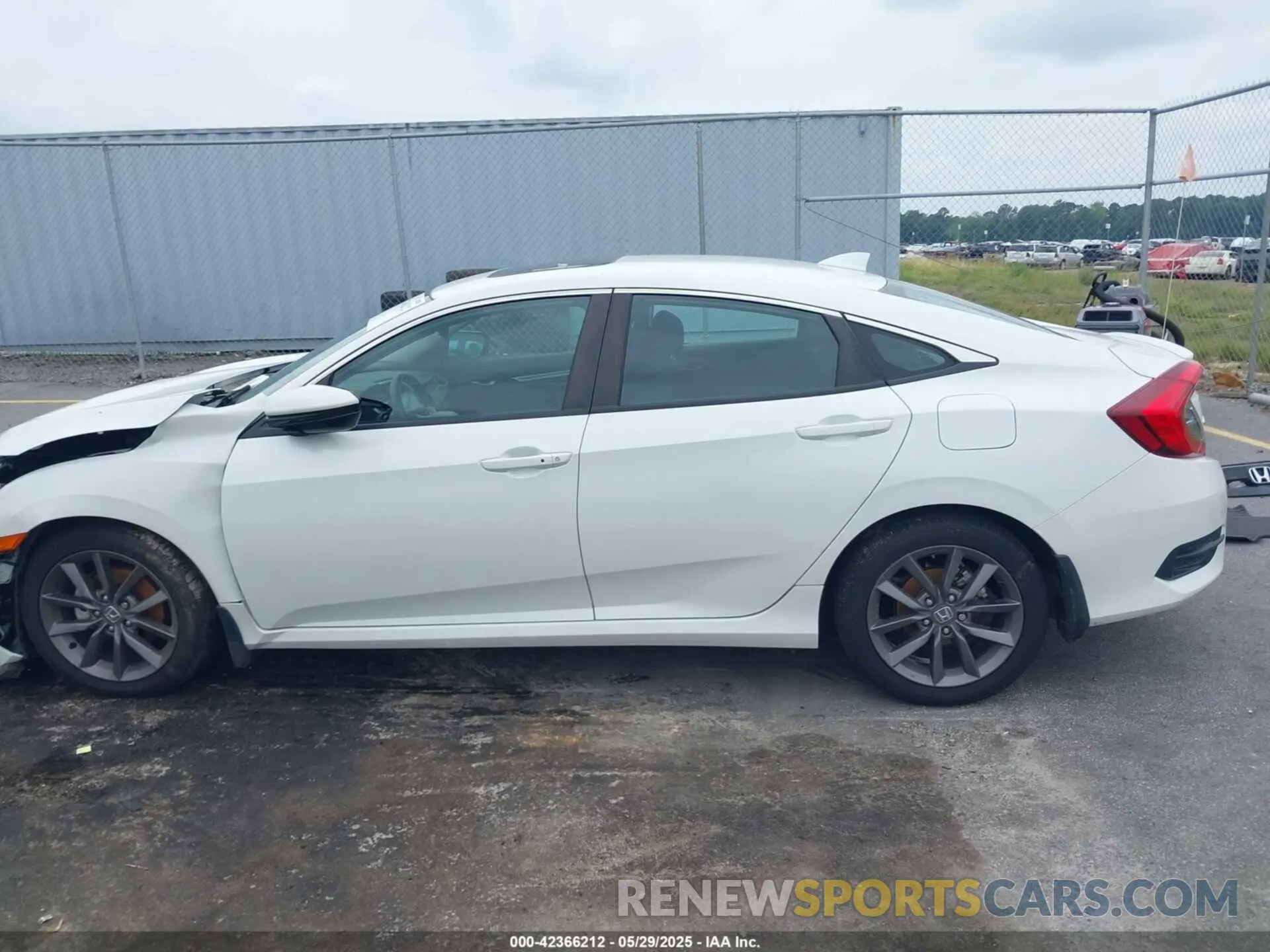 15 Photograph of a damaged car 19XFC1F33LE014933 HONDA CIVIC 2020