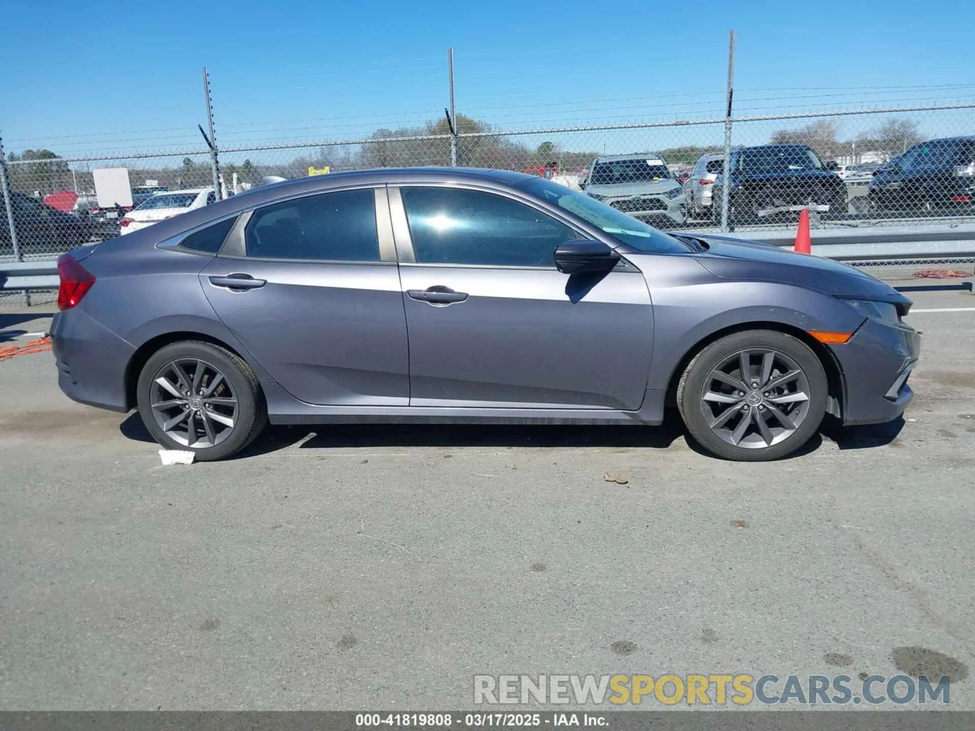 13 Photograph of a damaged car 19XFC1F33LE018853 HONDA CIVIC 2020