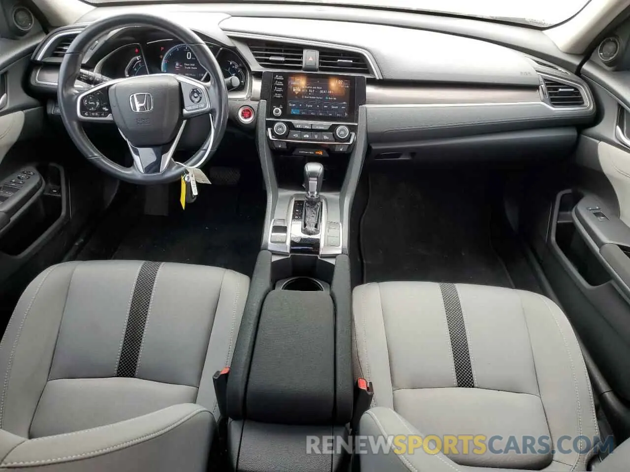 8 Photograph of a damaged car 19XFC1F33LE018920 HONDA CIVIC 2020