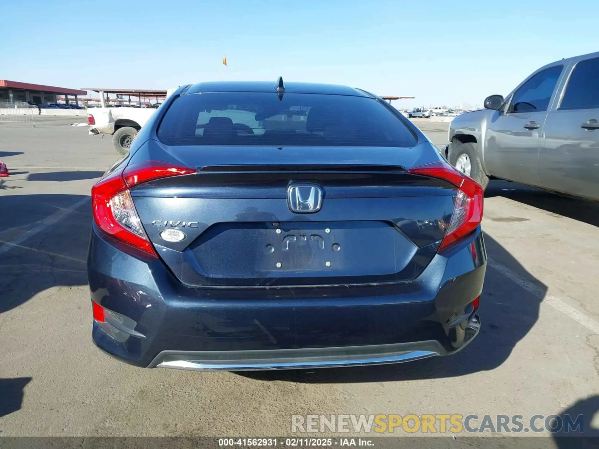 17 Photograph of a damaged car 19XFC1F33LE020280 HONDA CIVIC 2020