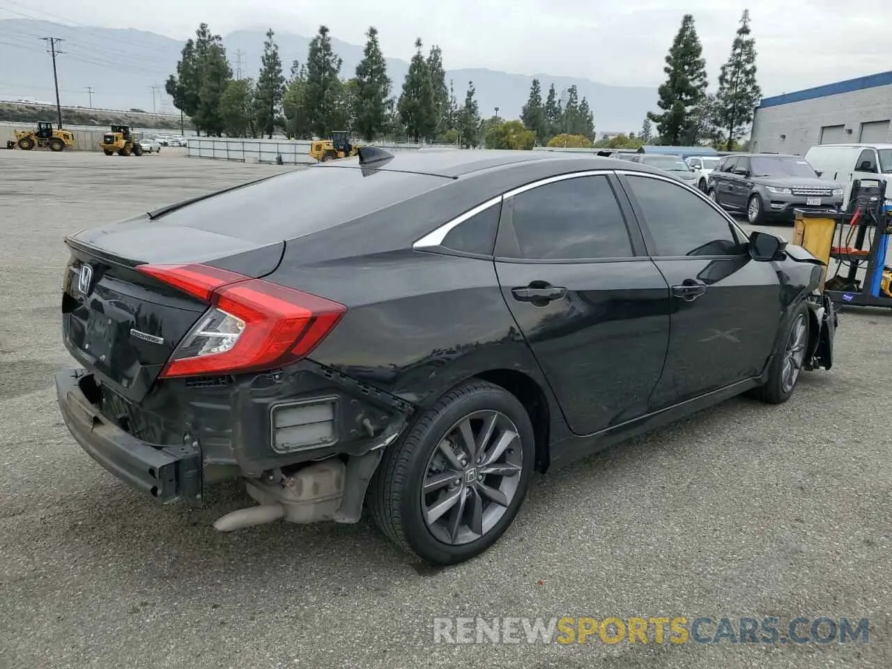 3 Photograph of a damaged car 19XFC1F33LE207731 HONDA CIVIC 2020