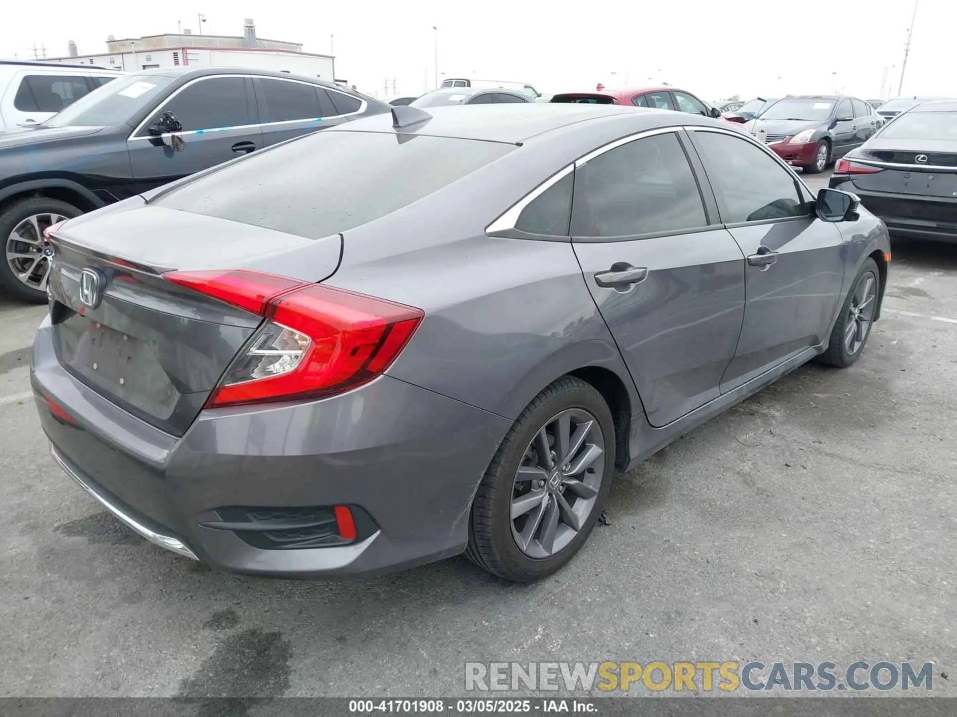 4 Photograph of a damaged car 19XFC1F33LE210354 HONDA CIVIC 2020