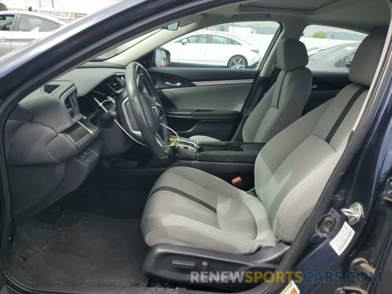7 Photograph of a damaged car 19XFC1F33LE212637 HONDA CIVIC 2020