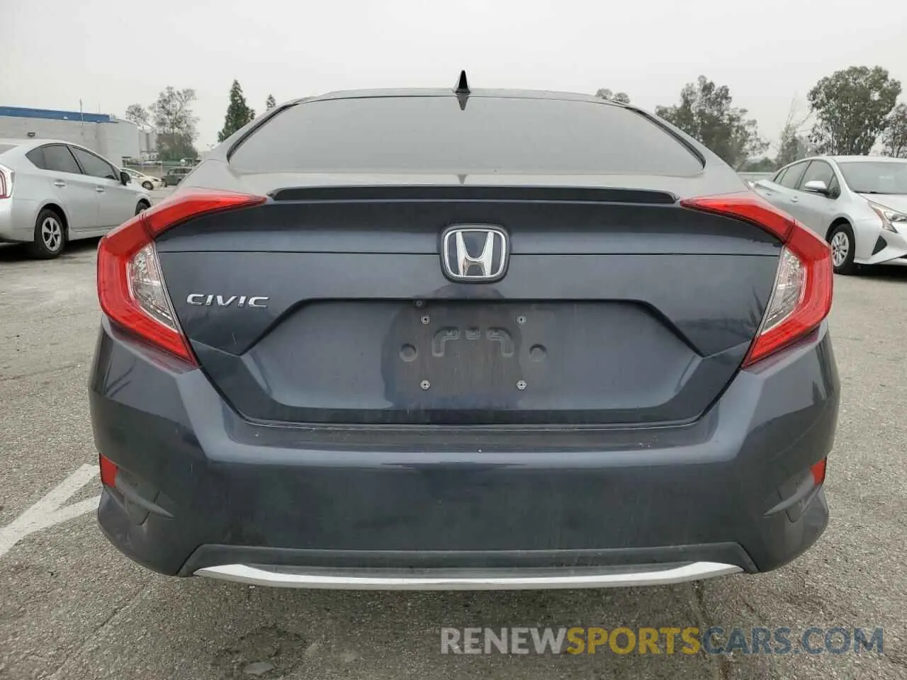 6 Photograph of a damaged car 19XFC1F33LE221547 HONDA CIVIC 2020