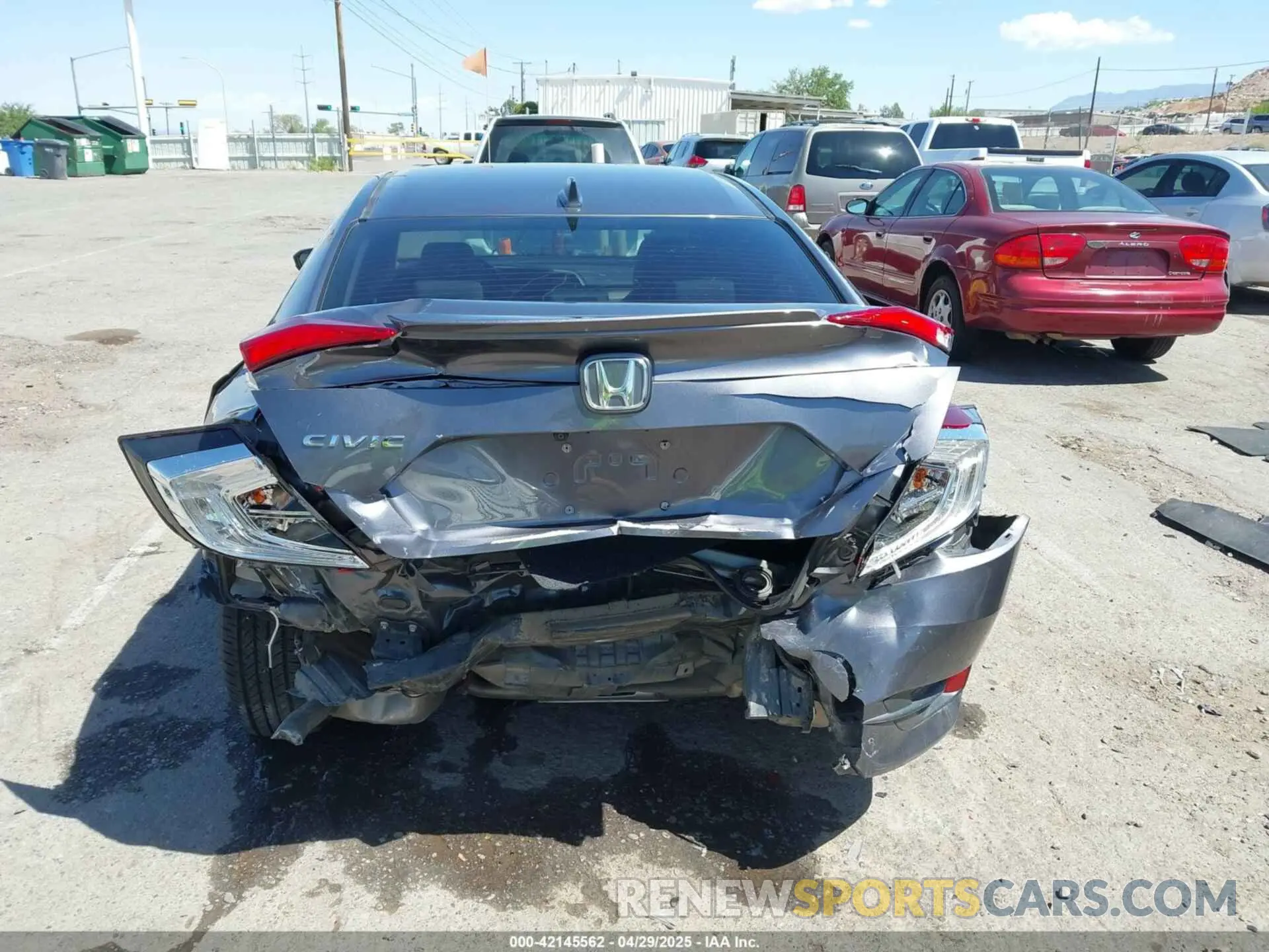 17 Photograph of a damaged car 19XFC1F34LE002404 HONDA CIVIC 2020