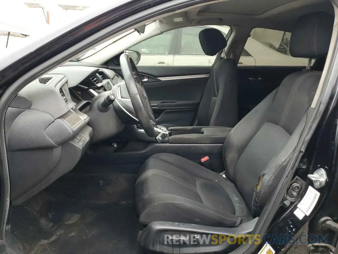 7 Photograph of a damaged car 19XFC1F34LE220391 HONDA CIVIC 2020