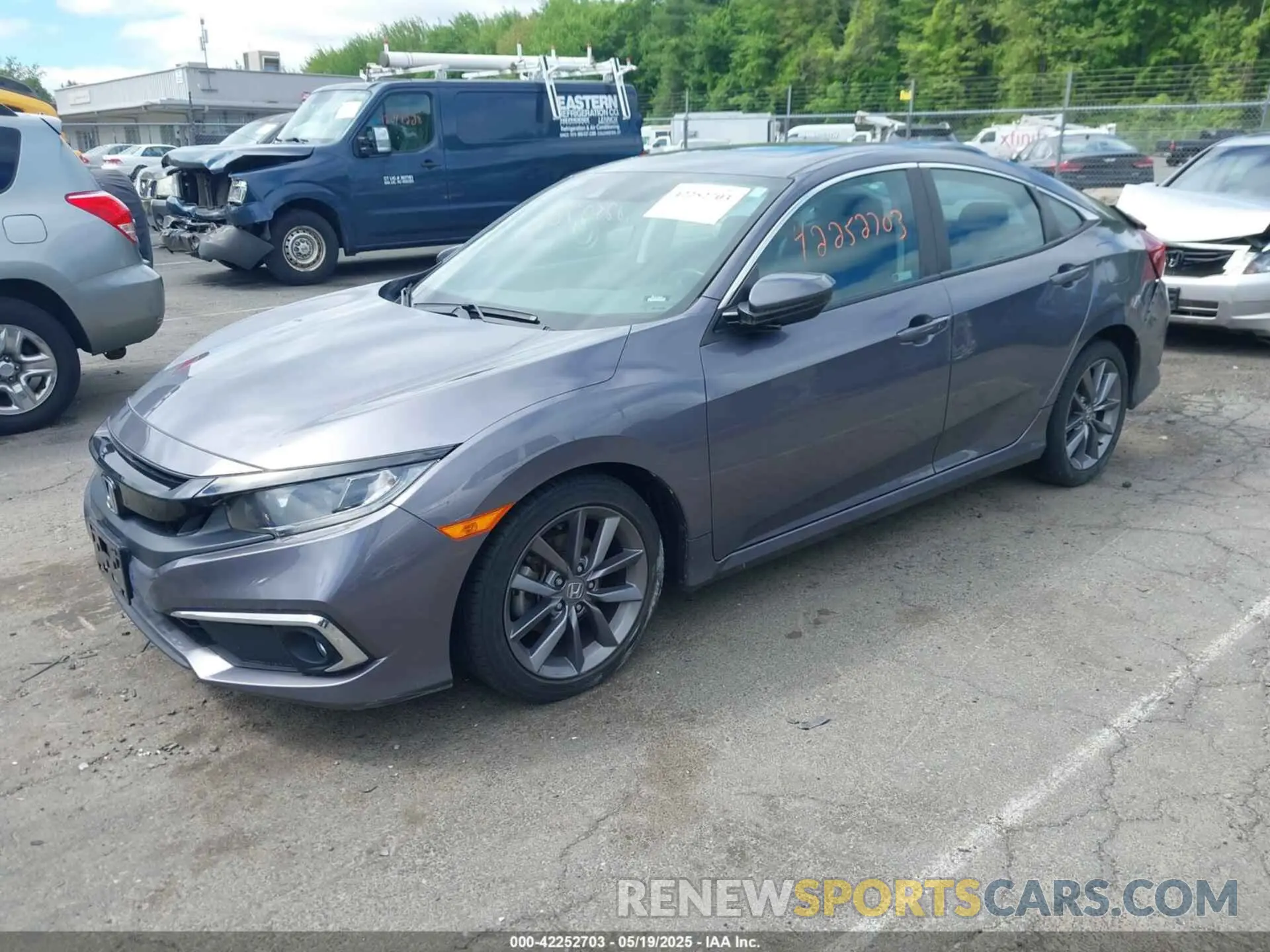 2 Photograph of a damaged car 19XFC1F34LE220973 HONDA CIVIC 2020