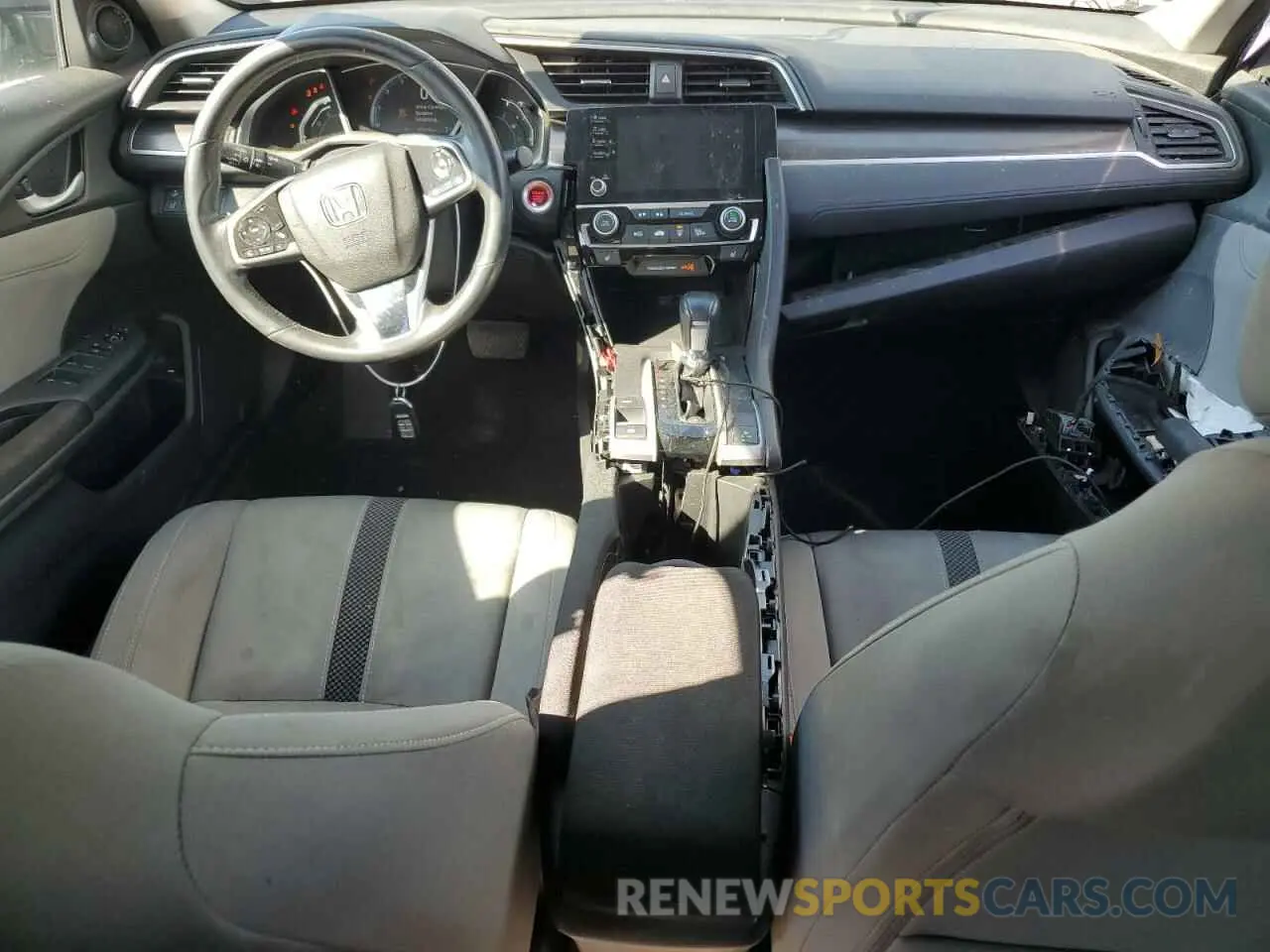 8 Photograph of a damaged car 19XFC1F35LE008826 HONDA CIVIC 2020