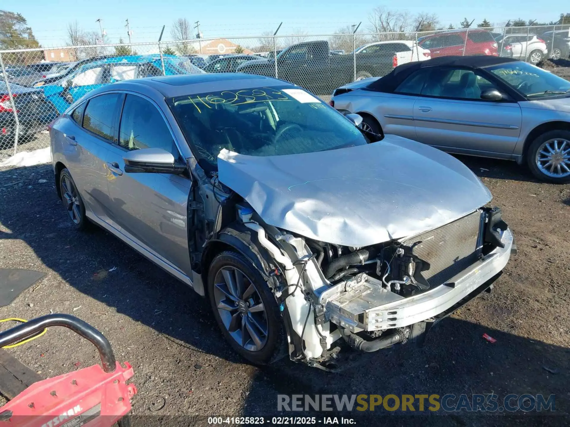 1 Photograph of a damaged car 19XFC1F35LE018532 HONDA CIVIC 2020