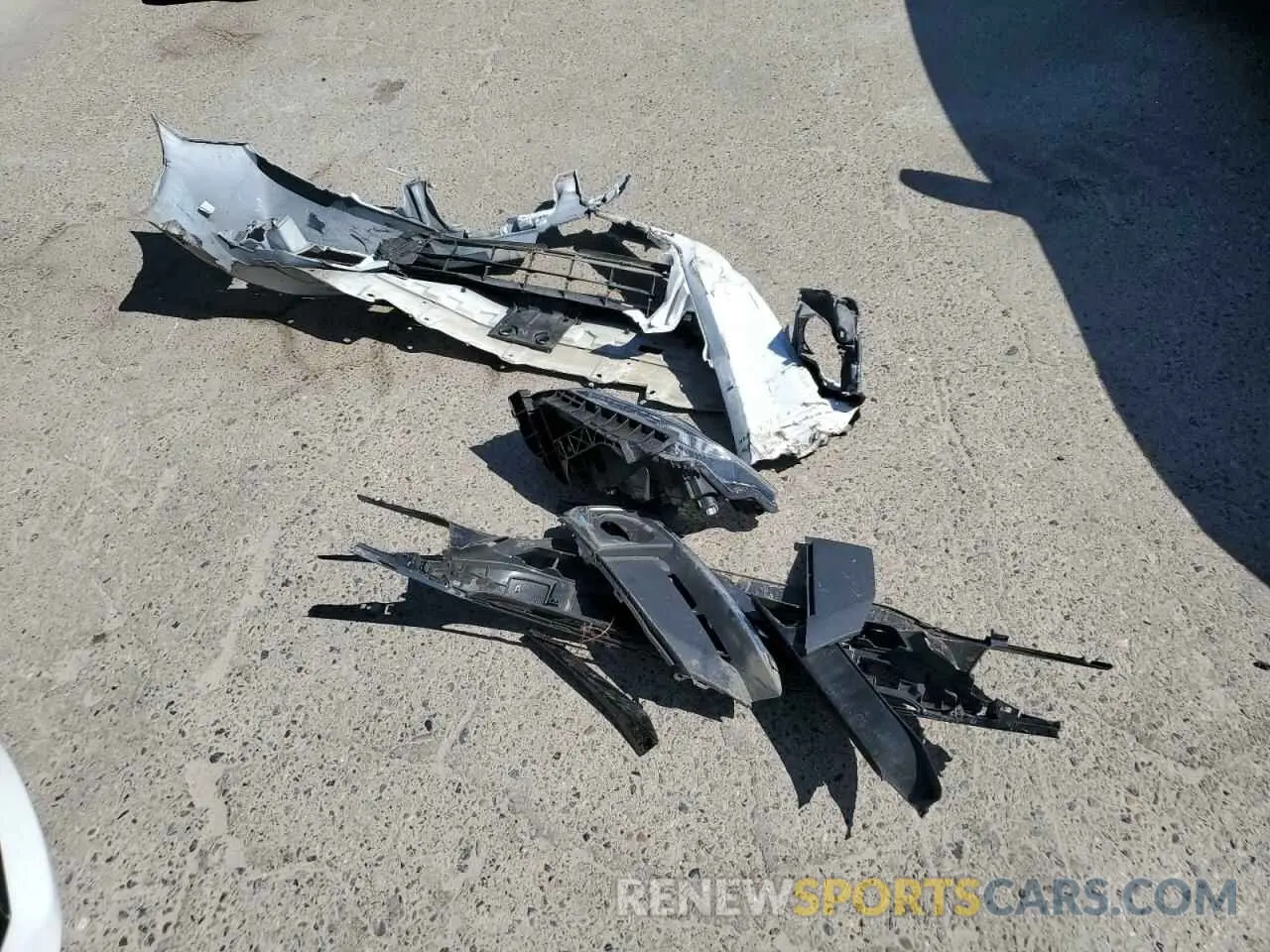 12 Photograph of a damaged car 19XFC1F35LE218181 HONDA CIVIC 2020