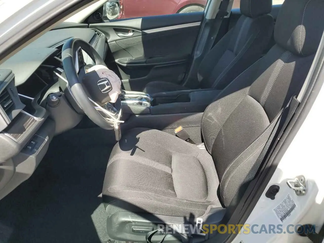7 Photograph of a damaged car 19XFC1F35LE218181 HONDA CIVIC 2020