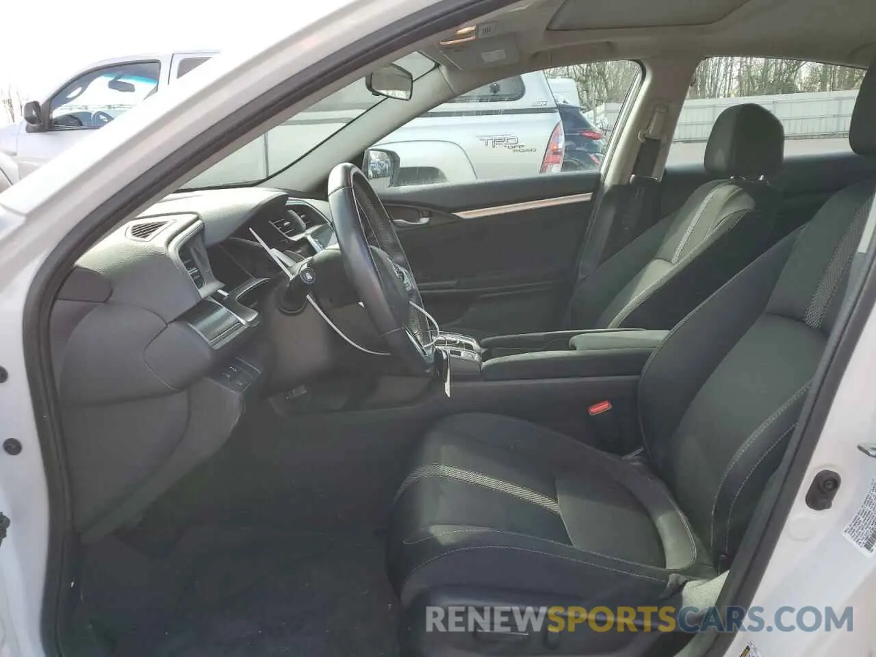 7 Photograph of a damaged car 19XFC1F36LE202927 HONDA CIVIC 2020