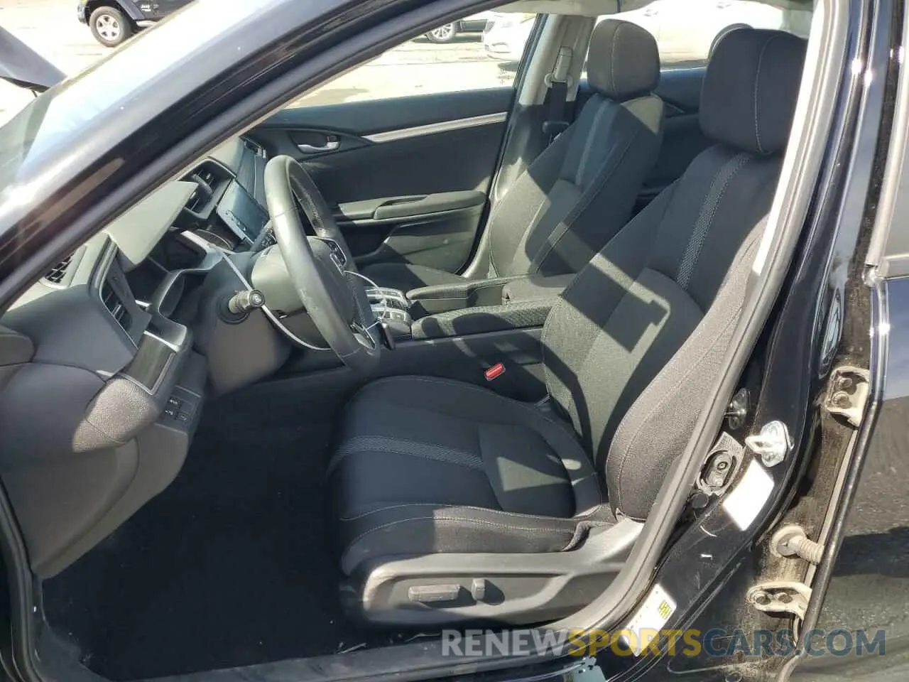 7 Photograph of a damaged car 19XFC1F36LE217105 HONDA CIVIC 2020