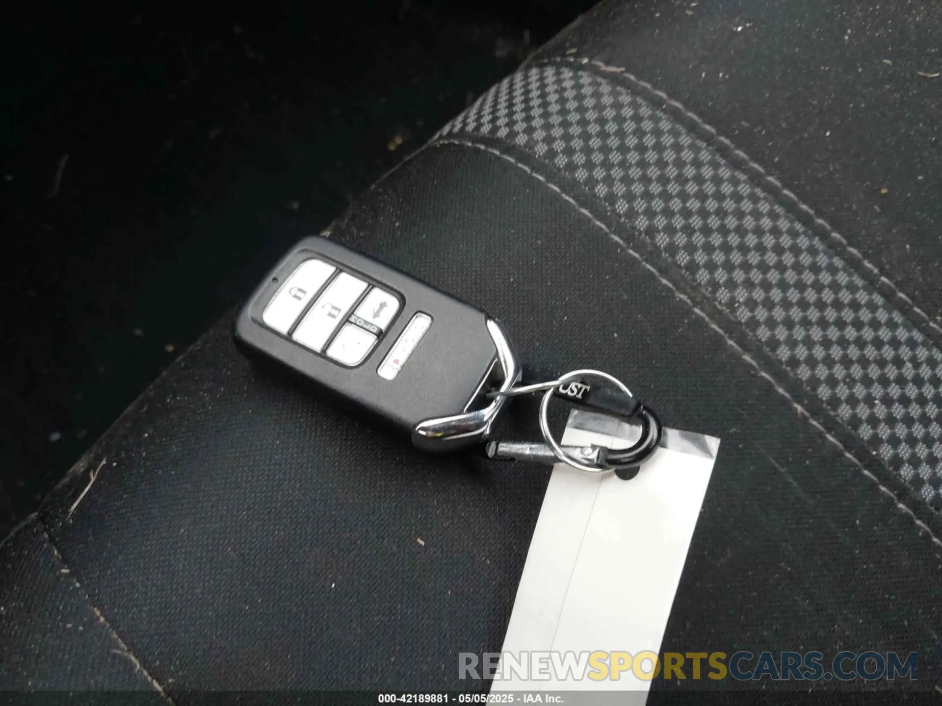 11 Photograph of a damaged car 19XFC1F37LE014921 HONDA CIVIC 2020