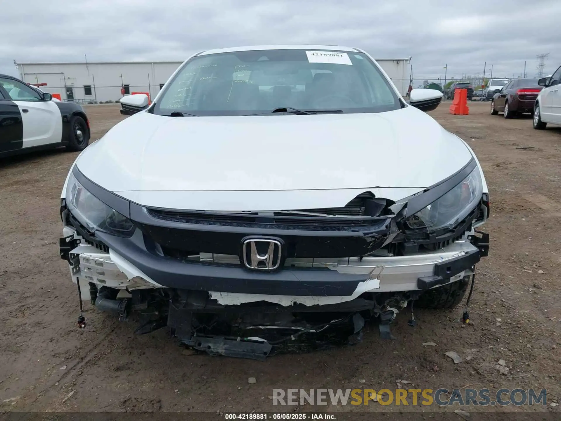 12 Photograph of a damaged car 19XFC1F37LE014921 HONDA CIVIC 2020