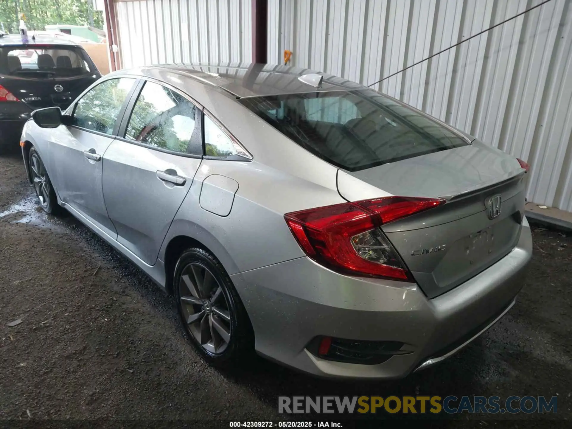 3 Photograph of a damaged car 19XFC1F37LE024476 HONDA CIVIC 2020