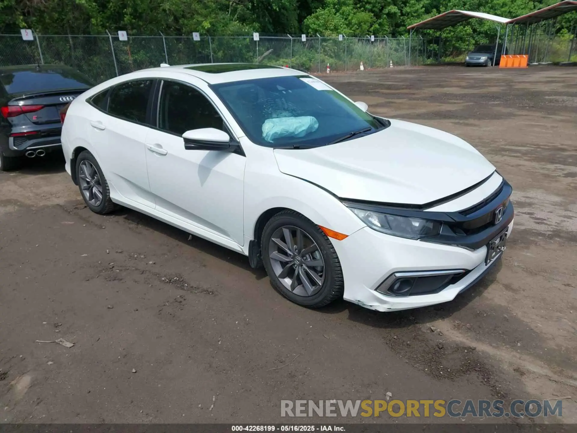 1 Photograph of a damaged car 19XFC1F37LE211832 HONDA CIVIC 2020