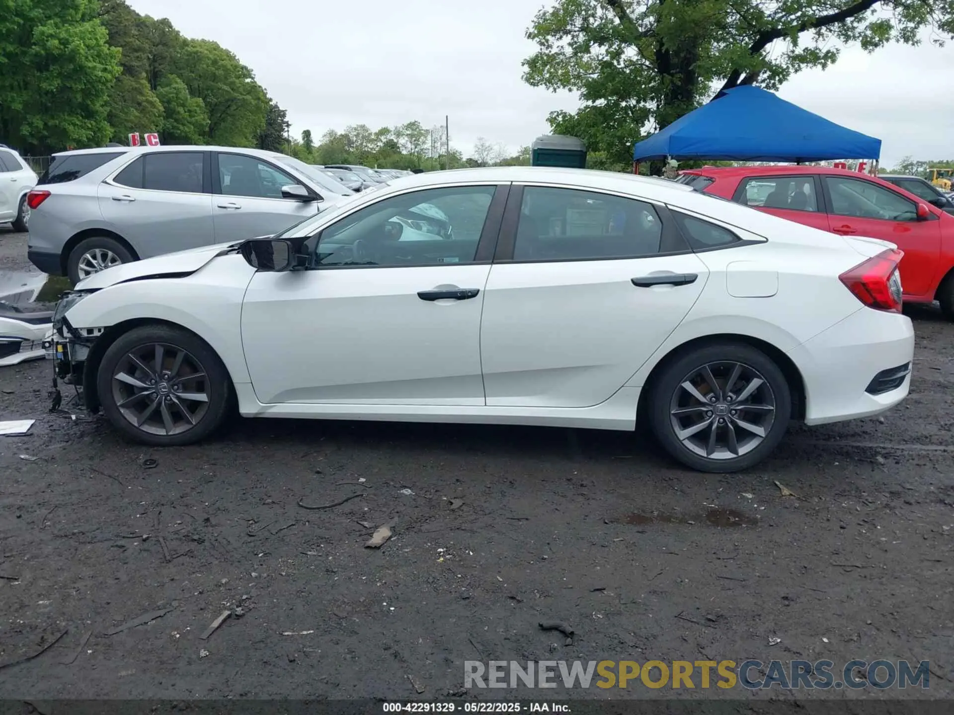 15 Photograph of a damaged car 19XFC1F37LE218148 HONDA CIVIC 2020