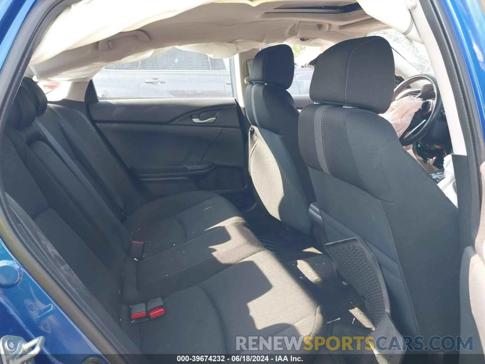 8 Photograph of a damaged car 19XFC1F37LE218568 HONDA CIVIC 2020