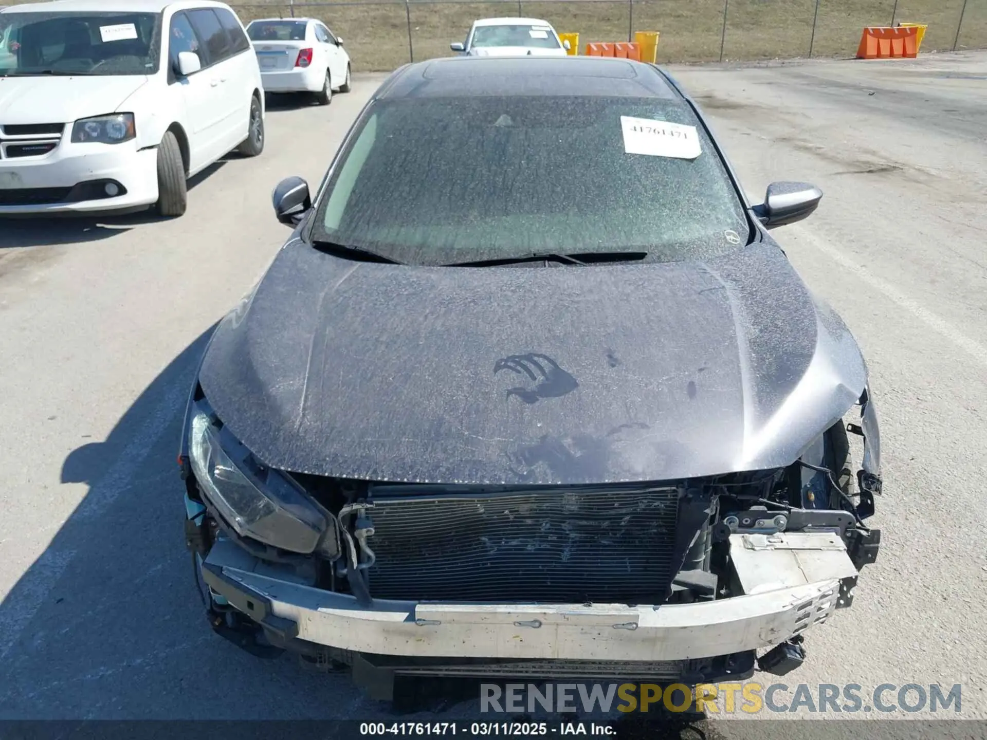 13 Photograph of a damaged car 19XFC1F38LE008822 HONDA CIVIC 2020