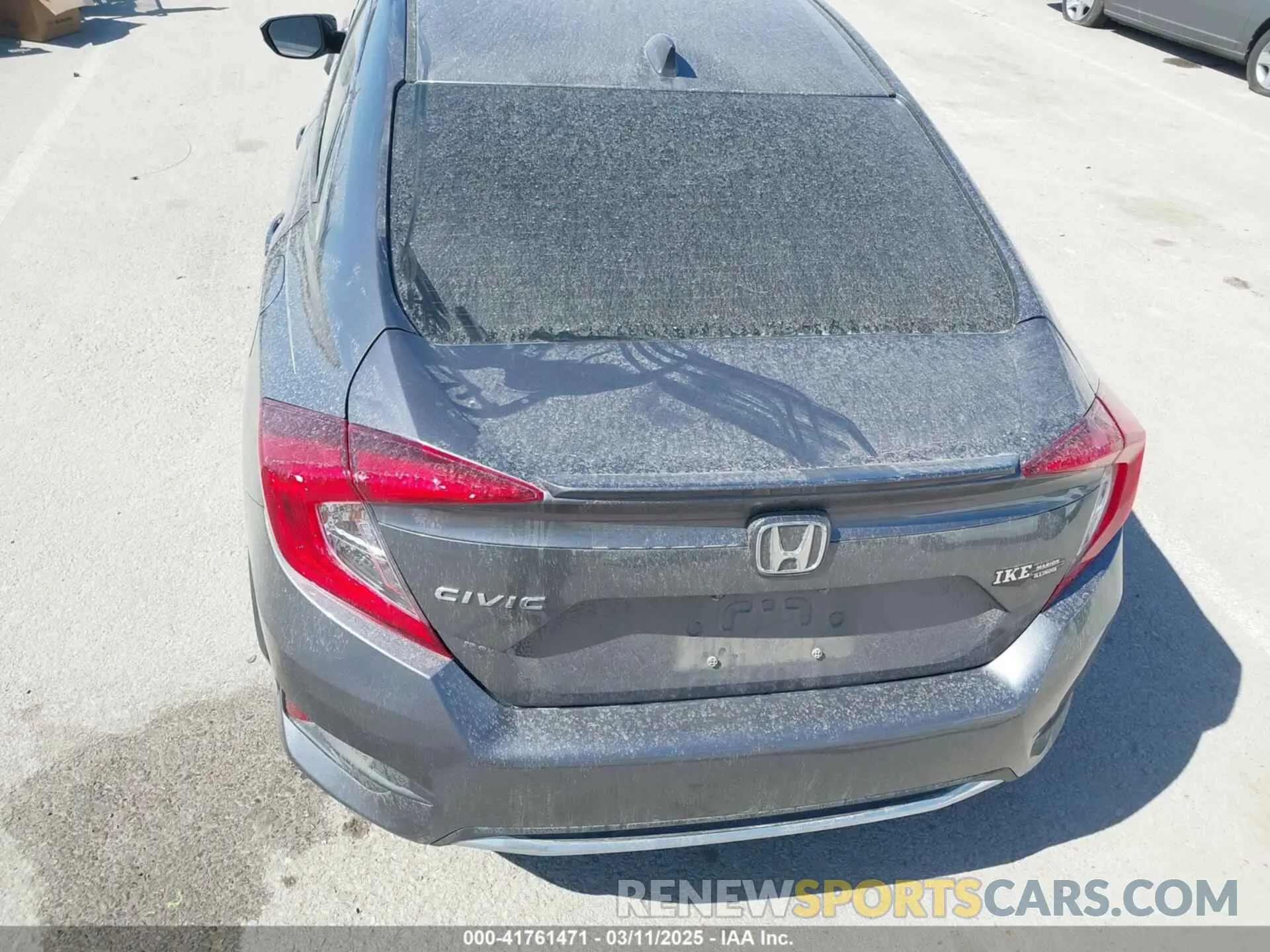 17 Photograph of a damaged car 19XFC1F38LE008822 HONDA CIVIC 2020
