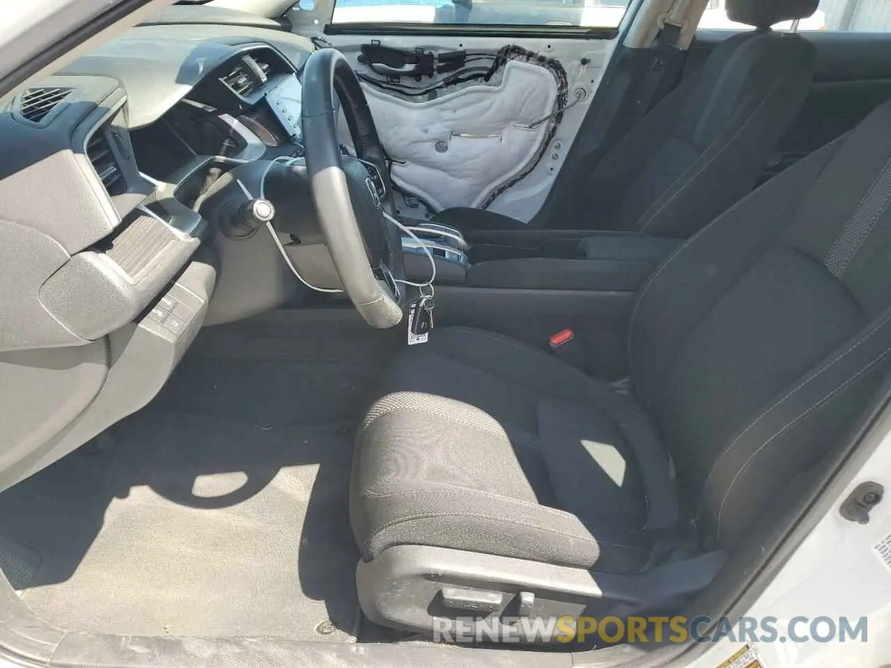 7 Photograph of a damaged car 19XFC1F38LE020372 HONDA CIVIC 2020