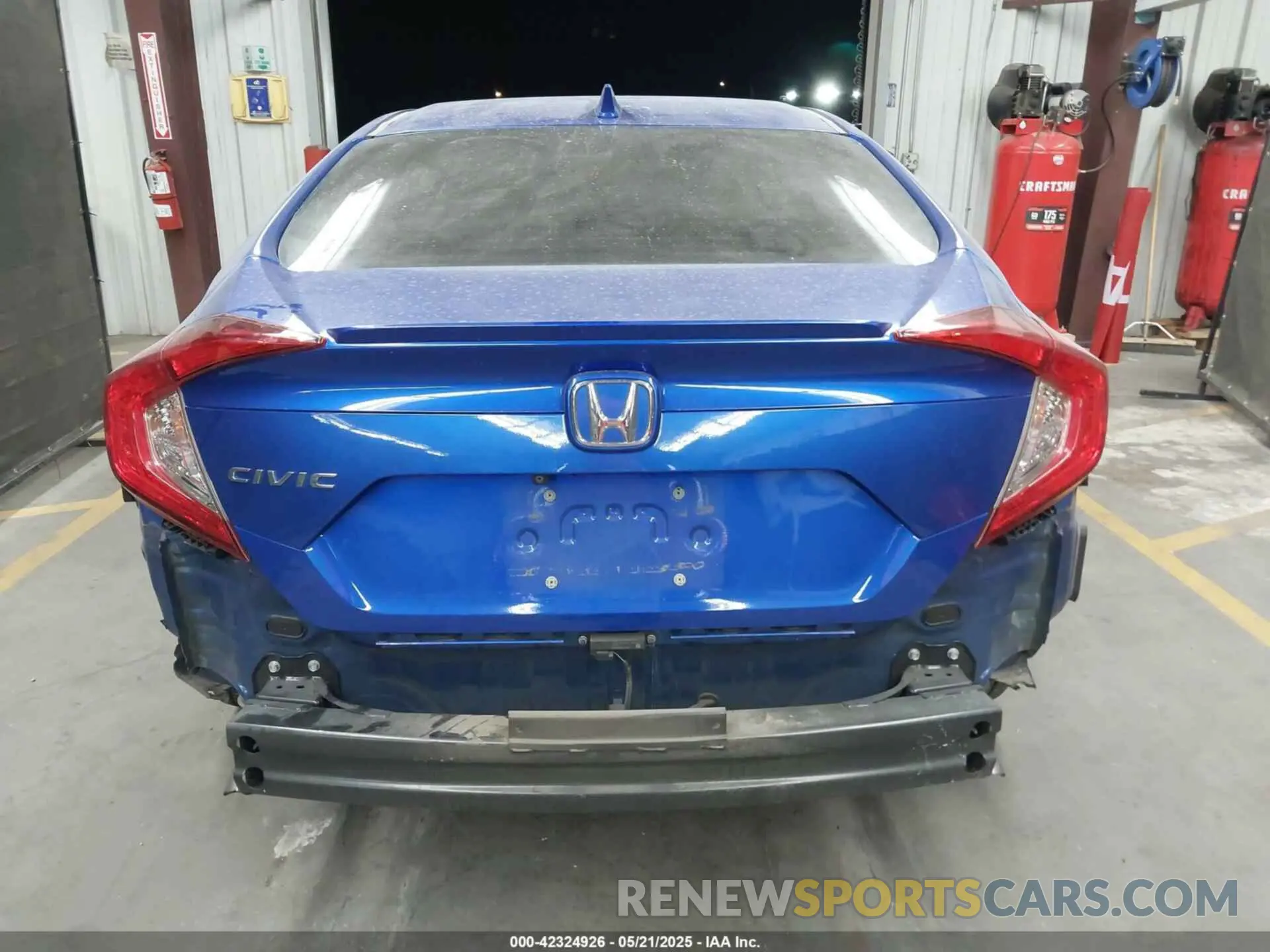 17 Photograph of a damaged car 19XFC1F38LE201150 HONDA CIVIC 2020