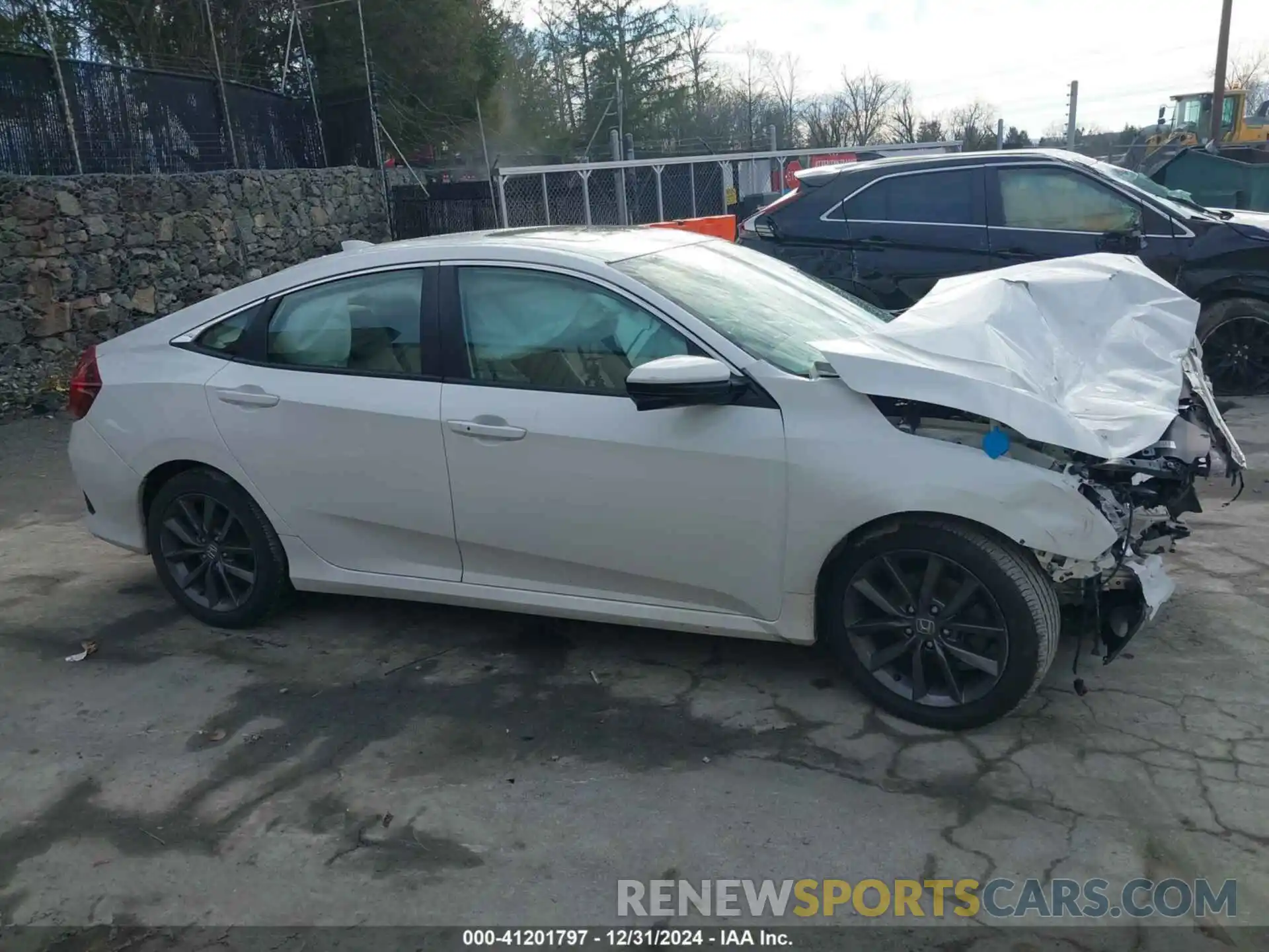 13 Photograph of a damaged car 19XFC1F38LE206462 HONDA CIVIC 2020