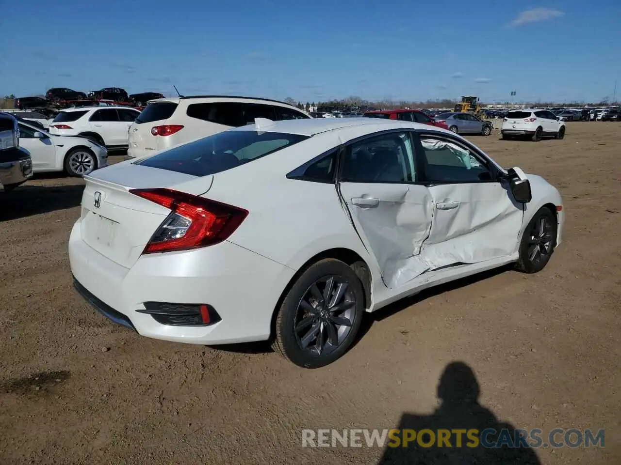 3 Photograph of a damaged car 19XFC1F38LE215226 HONDA CIVIC 2020