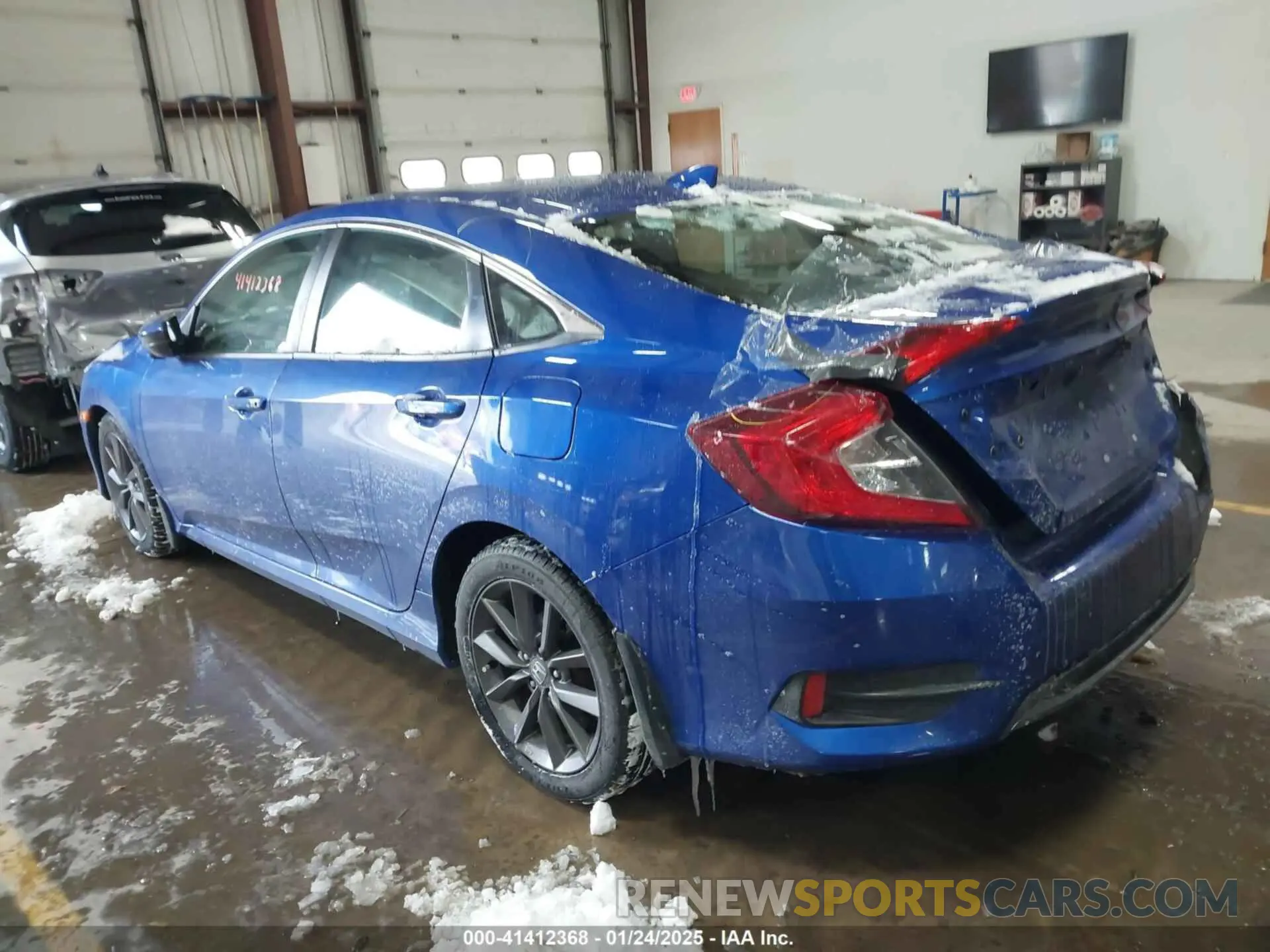 3 Photograph of a damaged car 19XFC1F39LE013558 HONDA CIVIC 2020
