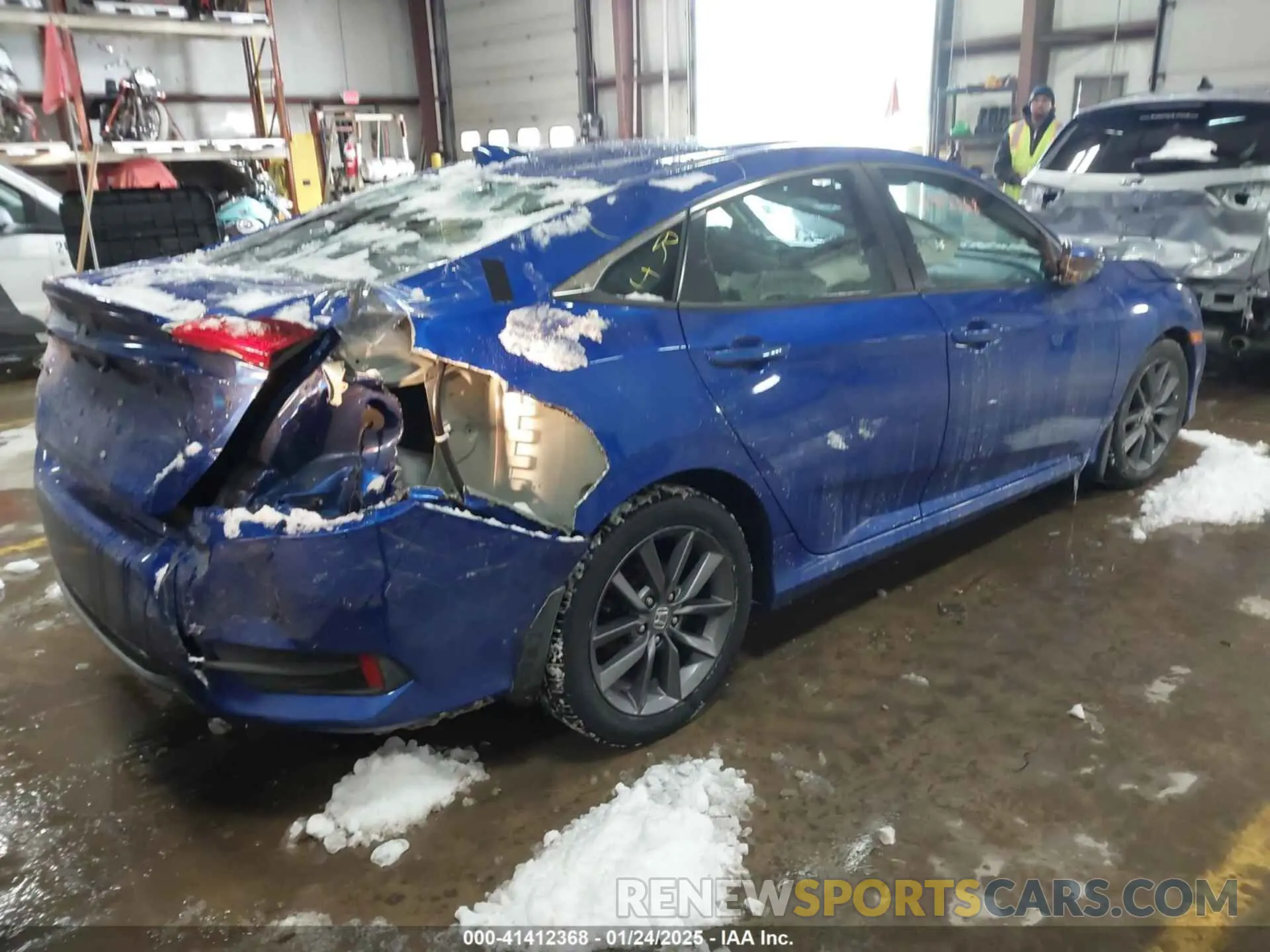 4 Photograph of a damaged car 19XFC1F39LE013558 HONDA CIVIC 2020