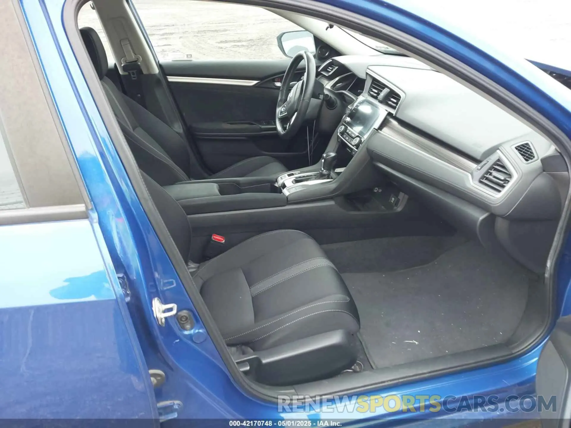 5 Photograph of a damaged car 19XFC1F3XLE011172 HONDA CIVIC 2020