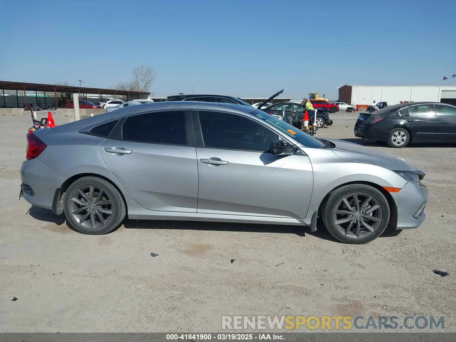 13 Photograph of a damaged car 19XFC1F3XLE014041 HONDA CIVIC 2020