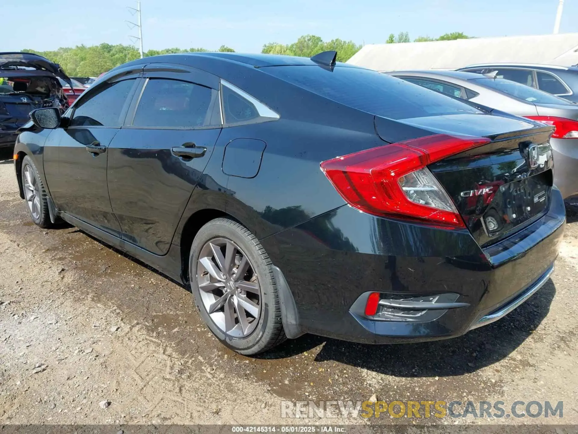3 Photograph of a damaged car 19XFC1F3XLE016758 HONDA CIVIC 2020