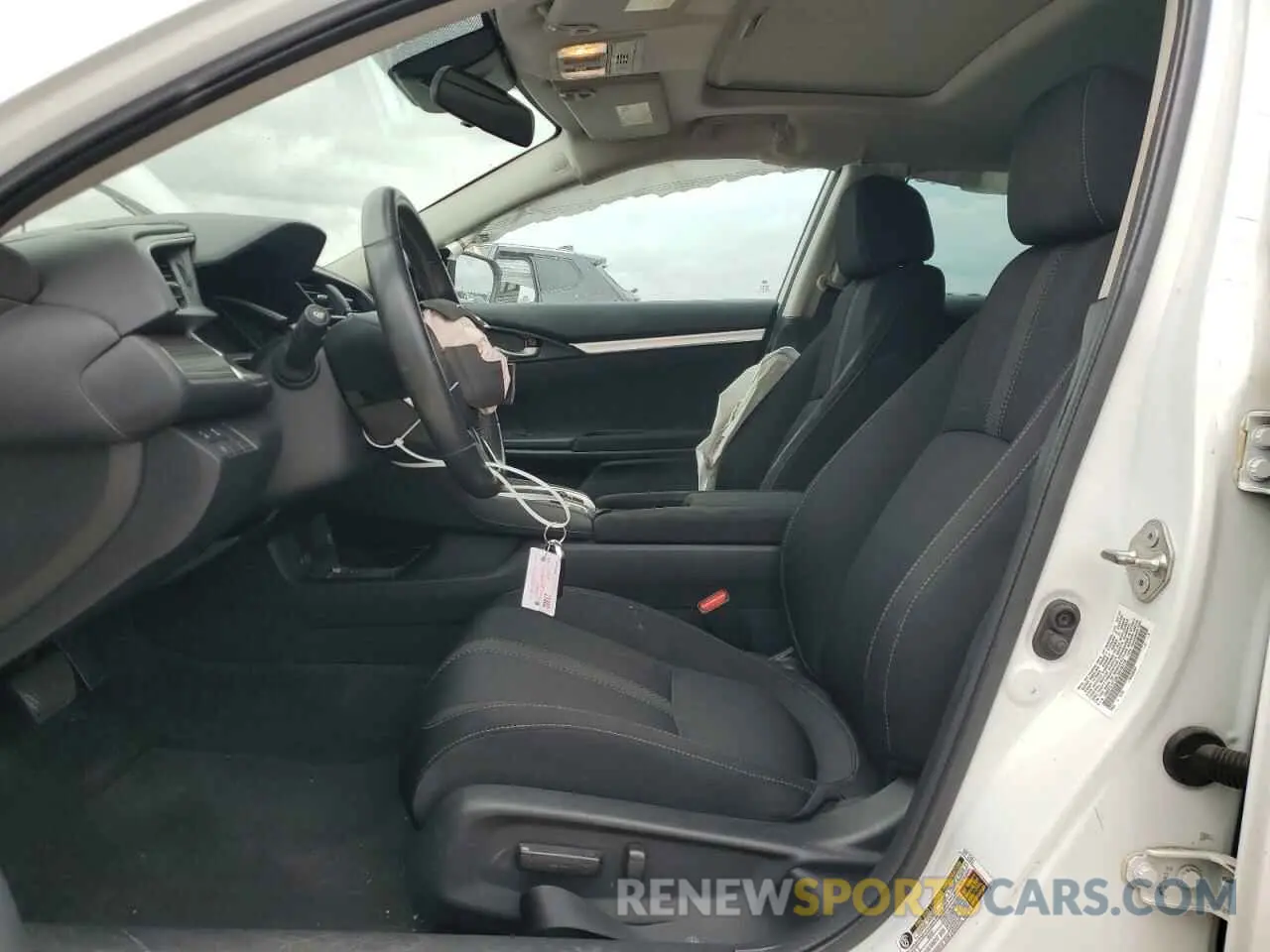 7 Photograph of a damaged car 19XFC1F3XLE018719 HONDA CIVIC 2020