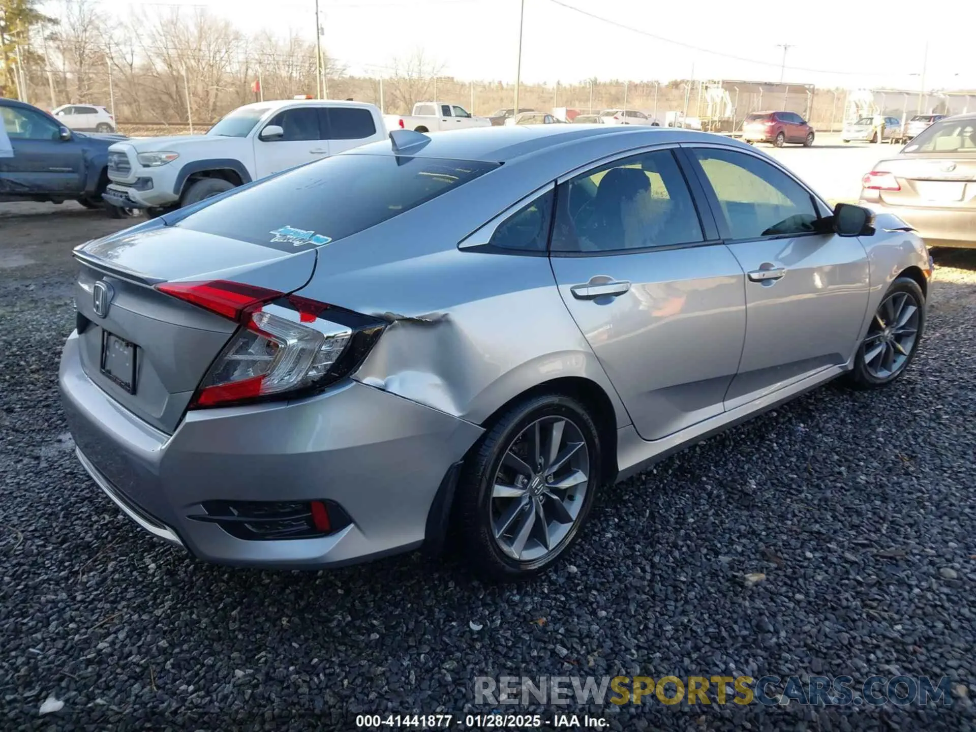 4 Photograph of a damaged car 19XFC1F3XLE021720 HONDA CIVIC 2020