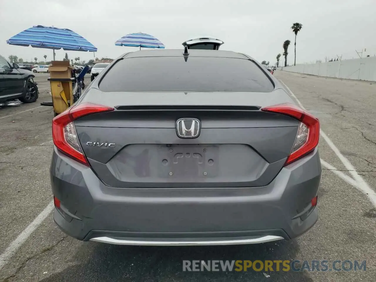 6 Photograph of a damaged car 19XFC1F3XLE205426 HONDA CIVIC 2020